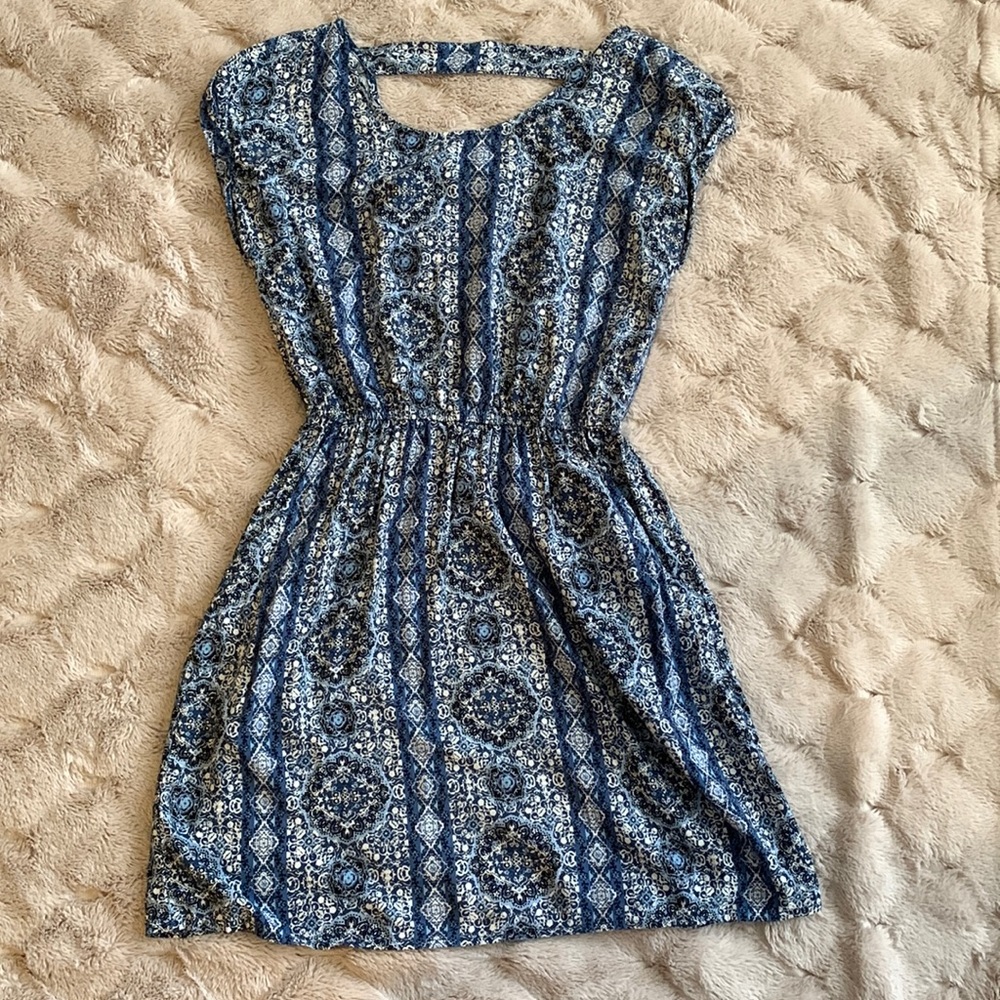 Pink Rose dress with pockets size small
